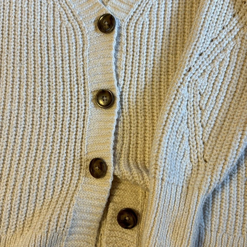 Cardigan - Picture 3 of 4
